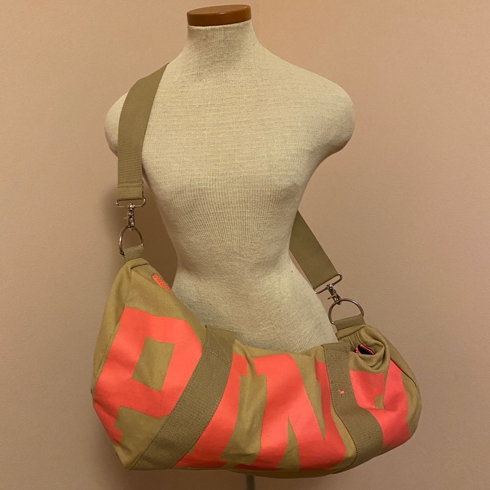VS PINK travel duffle